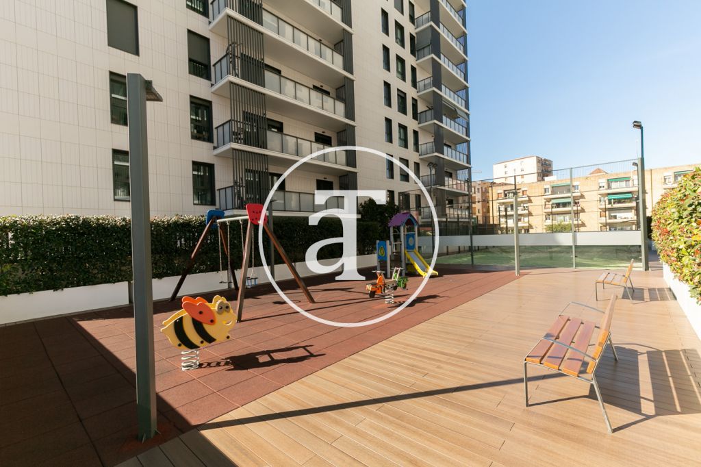 Monthly rental apartment with 3 bedrooms in Bordeta neighborhood 39