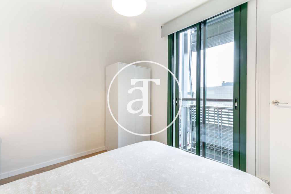 Monthly rental apartment with 2 double bedrooms in Poblenou 17