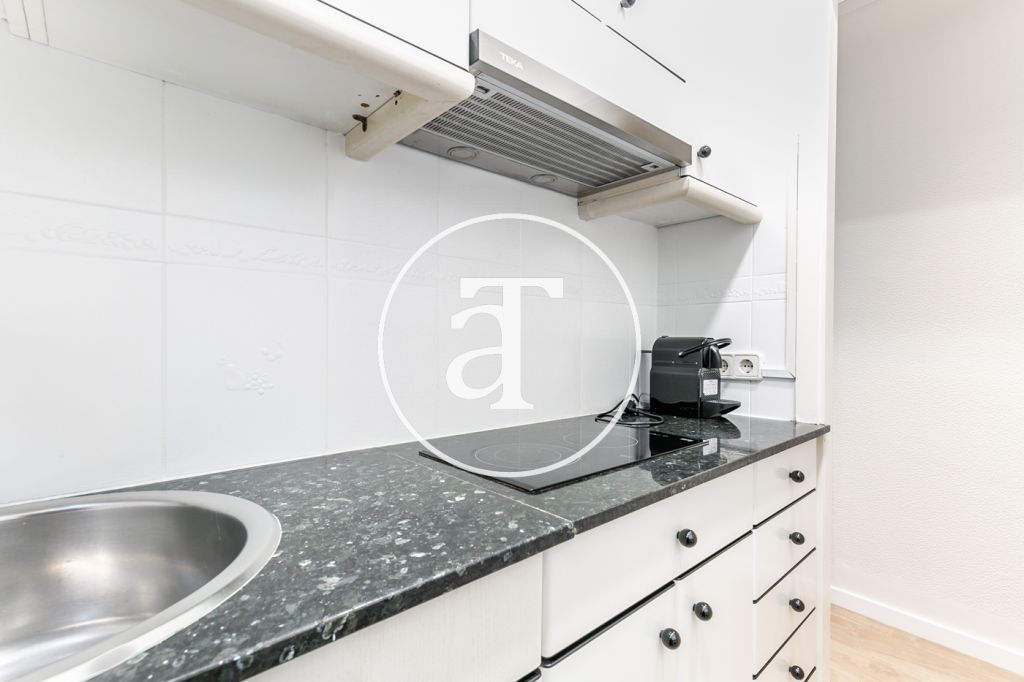 Monthly rental apartment with 2 double bedrooms in Poblenou 14