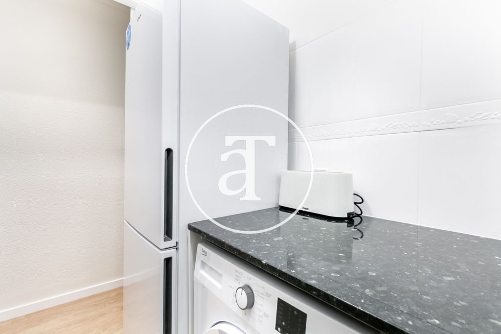 Monthly rental apartment with 2 double bedrooms in Poblenou 13