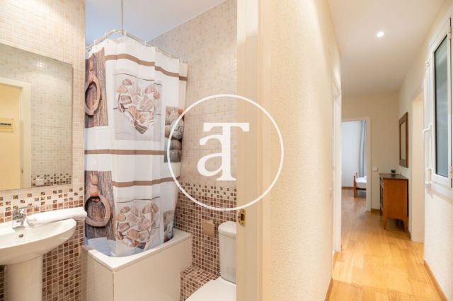 Monthly rental apartment steps away from Paseo Sant Joan 20