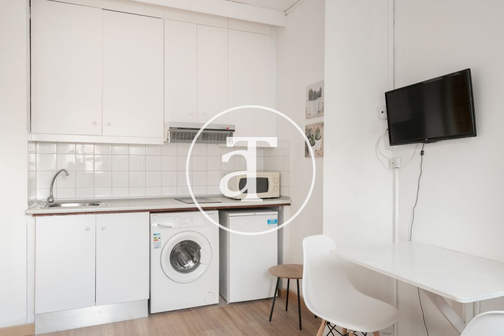 Studio à louer pour une courte durée, à deux pas de la gare de Sants 6