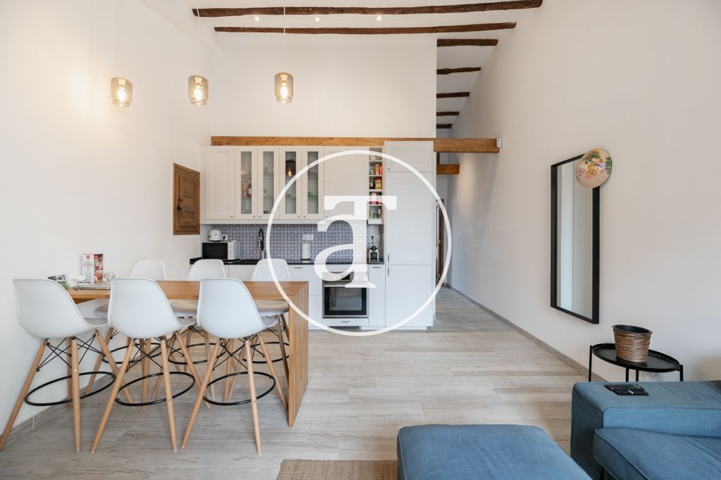 Monthly rental apartment with 2 bedrooms and terrace in Sants 6