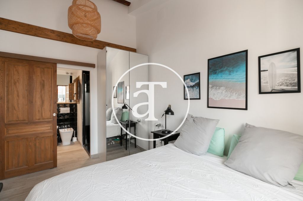 Monthly rental apartment with 2 bedrooms and terrace in Sants 14