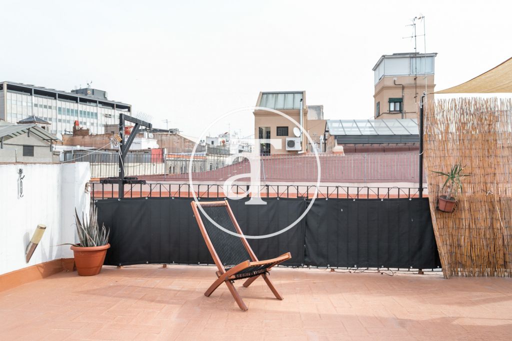 Monthly rental apartment with 1 bedroom with amazing terrace in the center of Barcelona 4