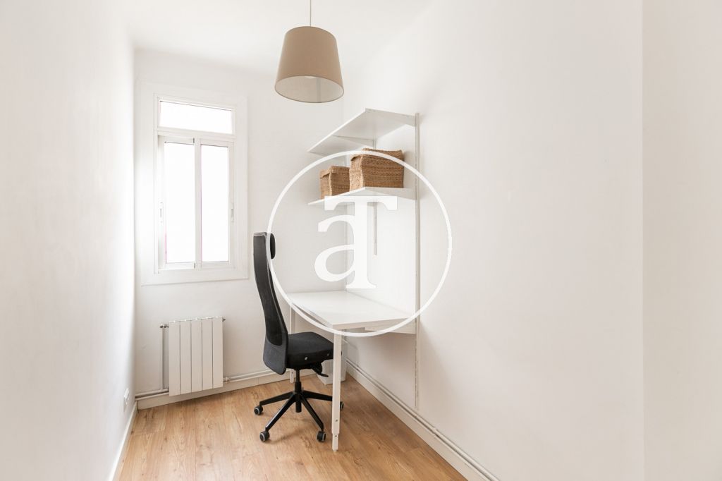 Monthly rental apartment with 1 bedroom with amazing terrace in the center of Barcelona 20