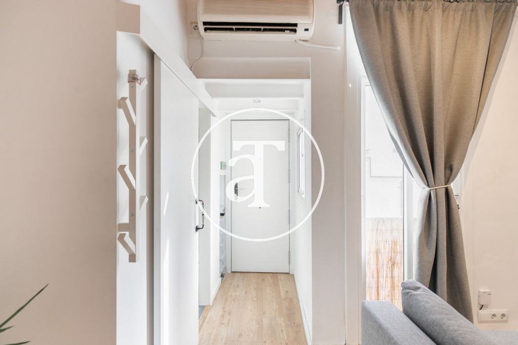 Monthly rental apartment with 1 bedroom with amazing terrace in the center of Barcelona 22