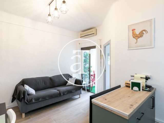 Appartement en location temporaire avec 3 chambres et terrasse à Sant Andreu