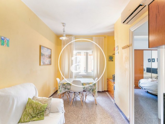 Monthly rental penthouse with 1 bedroom next to Hospital Sant Pau