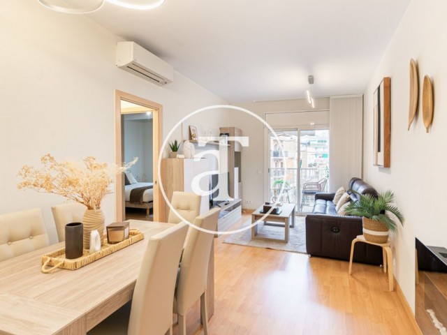 Appartement de 4 chambres à louer temporairement avec balcon à Sants Montjuic