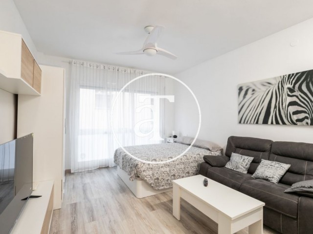 Studio de 1 chambre à louer temporairement dans le quartier de Les Corts