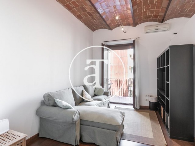 Monthly rental apartment with 1 bedroom and terrace in the comfortable neighborhood of Eixample.